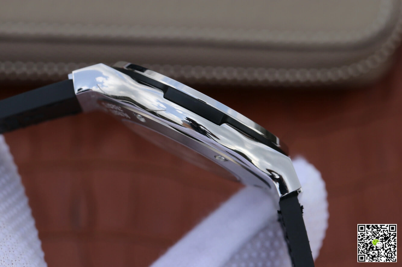 Hublot Classic Fusion 511.NX.7071.LR JJ Factory 1:1 Best Edition Replica Watch Leather Strap